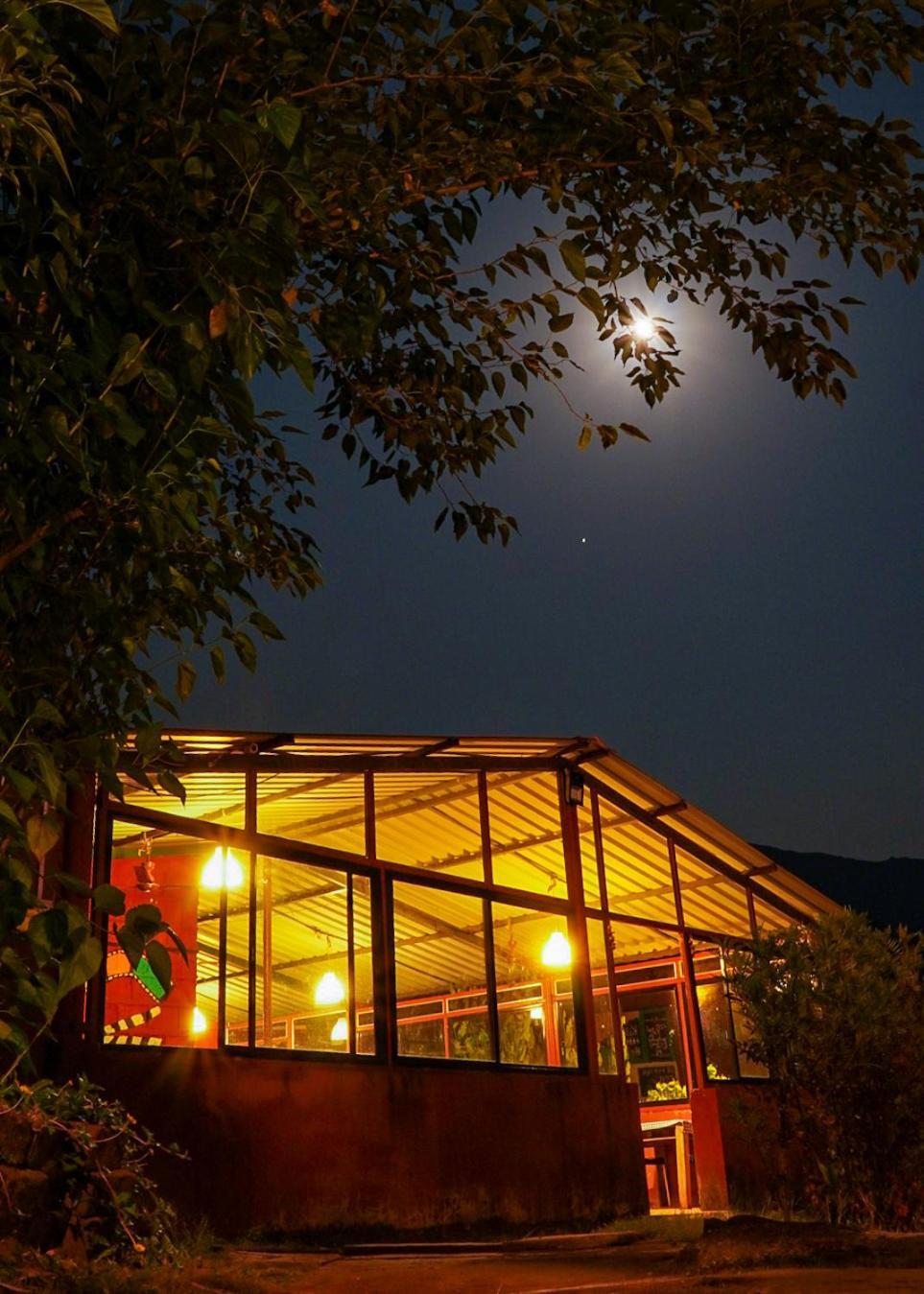 Mysticstays Resort Wai Exterior foto